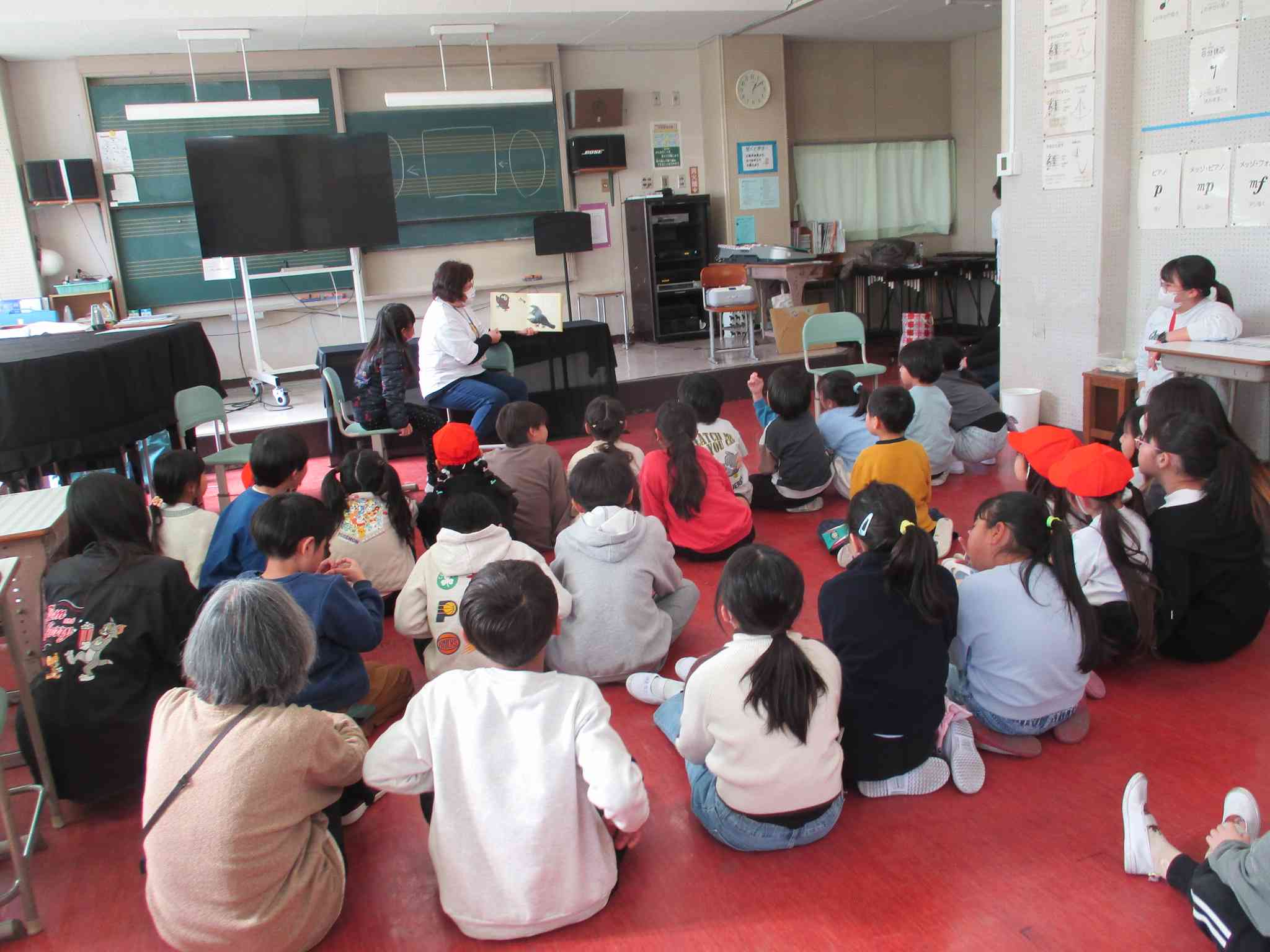 読み聞かせ会①